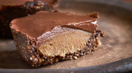 Tão, mas tão bom! Bolo de chocolate e caramelo salgado