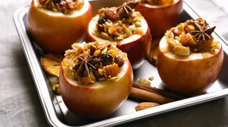 Sobremesas divinais: Maçãs assadas recheadas com frutos secos e Moscatel
