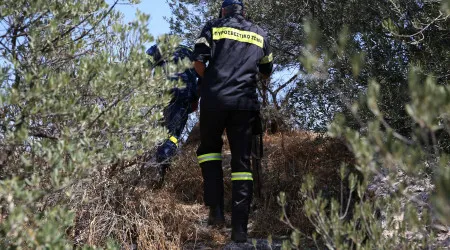 Foram controlados os três principais incêndios perto de Atenas