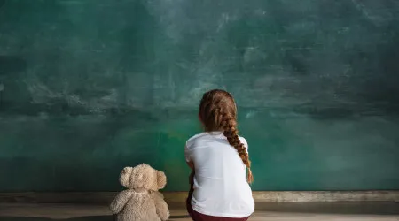 Petição denuncia ameaça de retirada de crianças a famílias sem habitação