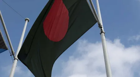 Bangladesh licencia serviço de internet de Musk apesar de taxas por Trump