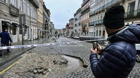 Porto. Rua Mouzinho da Silveira pode ter uma faixa aberta amanhã