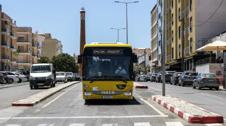 Utentes criticam falhas em horários e frequências da Carris Metropolitana