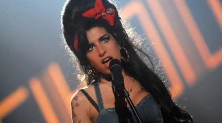 Amy Winehouse recordada no 13.º aniversário da sua morte