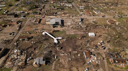 Sobe para 26 o número de mortos causados por tornado nos Estados Unidos