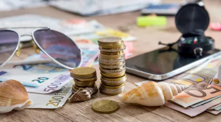Subsídio de férias está à porta! Eis como usá-lo em prol do seu orçamento