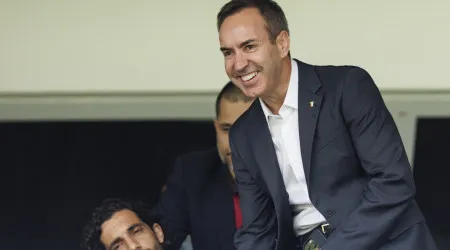 "Saída de Carlos Carvalhal? Não é momento de falar de treinador"