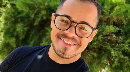 Saúl Ricardo chora morte de familiar: "Vamos amar-te muito para sempre"