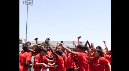 FC Porto venceu, mas foi o Benfica a festejar assim o título de iniciados