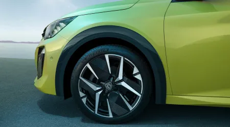 Quanto custa o carro mais vendido no mês passado em Portugal?