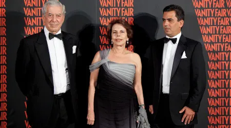Vargas Llosa empenhado em reconquistar a ex-mulher