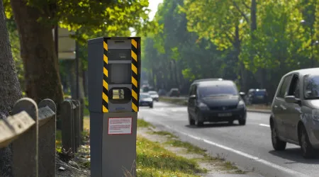 Morador coloca radar falso na estrada e reação de autarca é inesperada