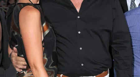 'Ex' de Kevin Costner gastará 16 mil euros em roupa todos os meses