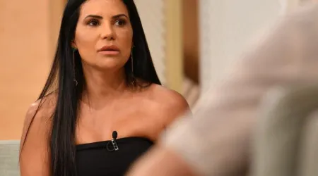 Jaciara Dias desaba em lágrimas. "Não sei se o meu irmão vai sobreviver"