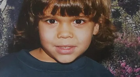 Sabe quem está na foto? Tem 26 anos e trabalha em televisão