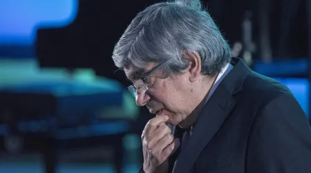 Ferro Rodrigues declara apoio a José Luís Carneiro