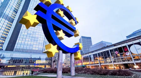 PIB da zona euro cresce 0,9% no 3.º trimestre