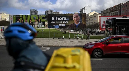 AO MINUTO: Líderes rejeitam segurança; PS e AD trocam ataques