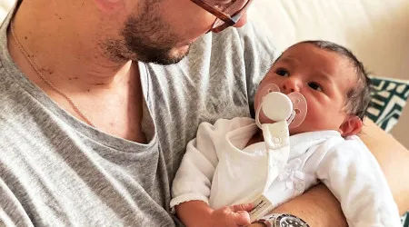Idevor Mendonça publica nova fotografia com o filho recém-nascido