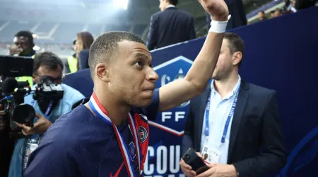 Mbappé agradece ao PSG e atira: "O que me espera será fantástico"