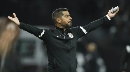 Treinador português aterra no Brasil para suceder a... Pepa