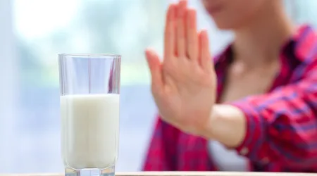 Será que o leite pode causar refluxo? Eis a resposta