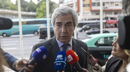 CDS preocupado, mas rejeita que Irão tenha acesso a armas nucleares