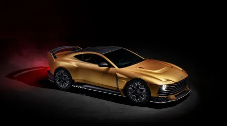 Aston Martin Valiant já chegou às mãos de Fernando Alonso
