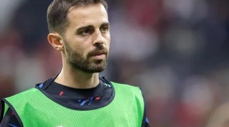 Futebolista Bernardo Silva assinala primeiro aniversário da filha