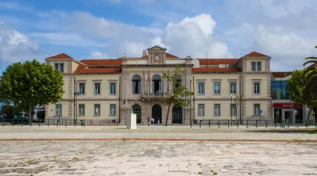 Figueira da Foz aprova contas de 2024 com saldo positivo de 369 mil euros