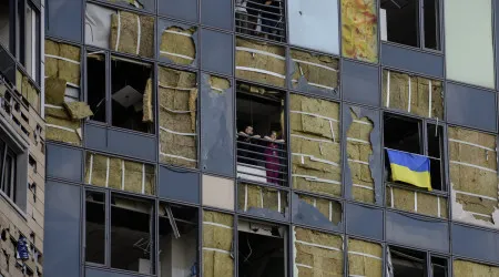Ataque russo com drones e mísseis faz pelo menos quatro mortos em Kyiv