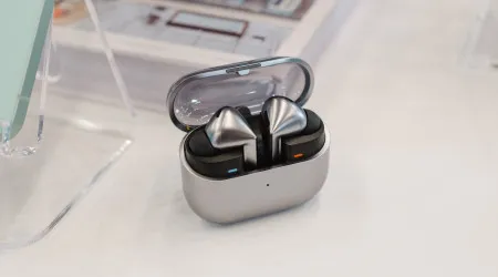 Samsung terá decidido adiar chegada dos fones sem fios Galaxy Buds 4
