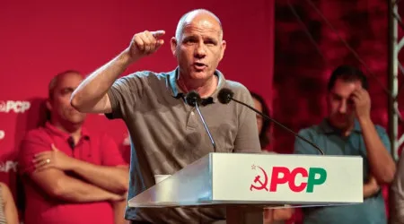 PCP defende que Abril tem de ser "grande momento de afirmação" de exigências