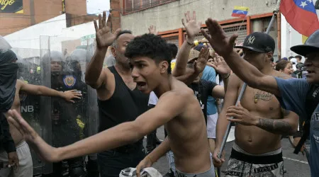 Sobe para 11 o número de mortos em protestos na Venezuela