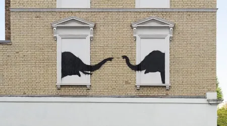 Banksy volta a fazer das suas. Em 24 horas, revela nova obra em Londres