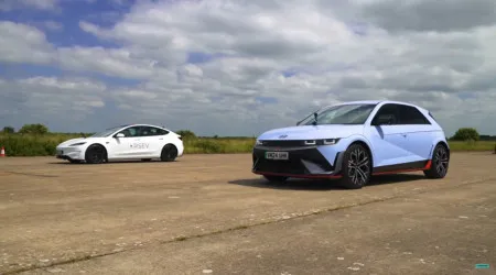 Vídeo. O duelo entre o Tesla Model 3 Performance e o Hyundai IONIQ 5 N