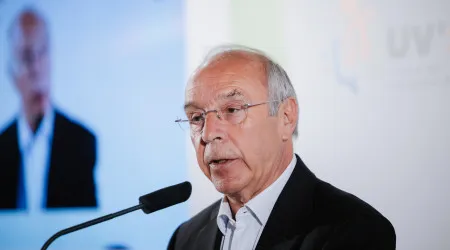 Celebrar 25 de Abril e luto? "Não me parece que haja contradição"