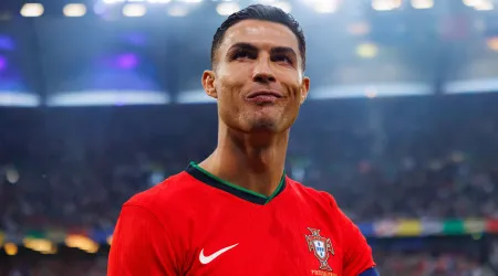 Cristiano Ronaldo 'rebenta' escala e é o jogador mais bem pago do mundo