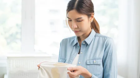 Água micelar para remover nódoas da roupa? Olhe que resulta