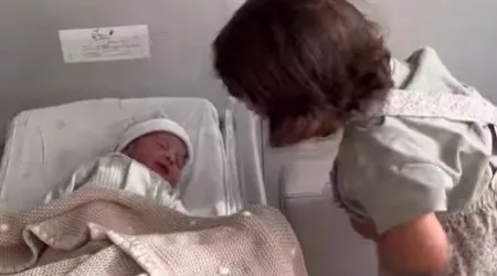 O vídeo ternurento da filha de Anita da Costa a conhecer o irmão bebé