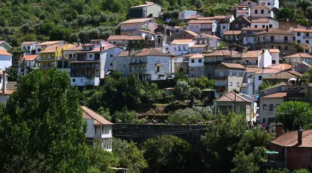 "Há populações no interior que estão a ser abandonadas pela banca"