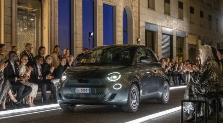 Fiat 500e da Giorgio Armani já está disponível por cá. Quanto custa?