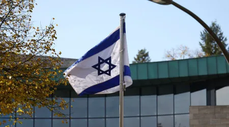 Israel encerra todas as embaixadas no mundo após ataque ao Irão