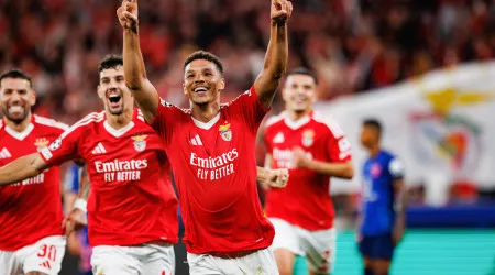 Alexander Bah quer mais no Benfica: "Ainda não tive a minha explosão"