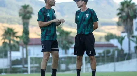 Alexandre Santos volta a vacilar na Champions africana por culpa do Simba