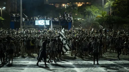 Inacreditável. Camião com camisolas do Botafogo roubado no Rio de Janeiro