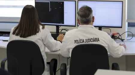 PJ detém suspeito de matar e enterrar homem no terreno de casa