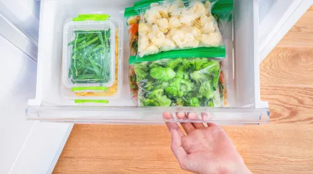 O engano comum que pode estragar a comida que tem no congelador