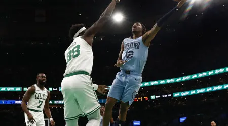 Neemias Queta brilha na NBA, mas não evita derrota dos Boston Celtics