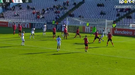 Polémica em Penafiel. Lance dá que falar (e dupla Pereira-Godinho também)